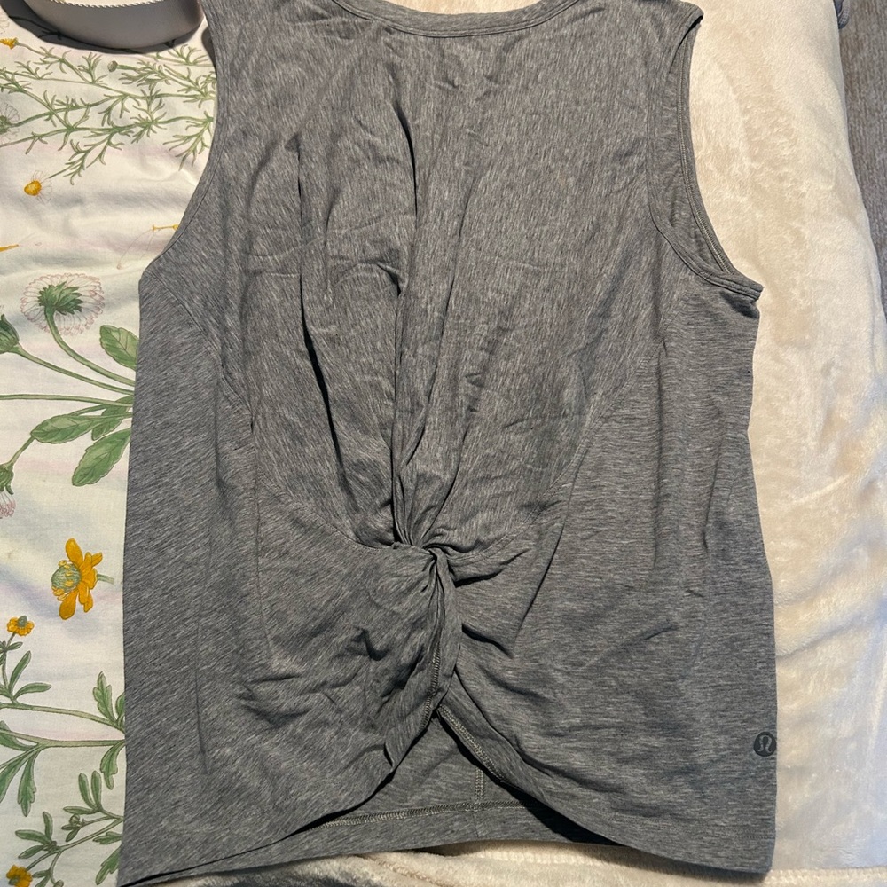 Lululemon cropped twist front tank top
